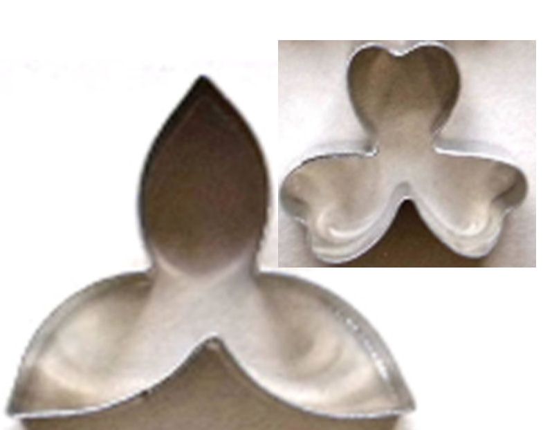 Snowdrop Cutter Large